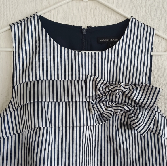 Banana Republic Navy Blue and White Pin Striped Satin Mini Dress With Bow Detail - Picture 2 of 12